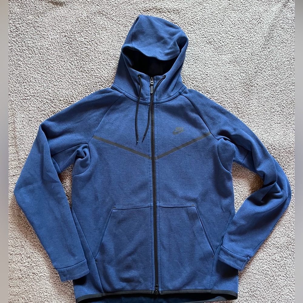 Nike tech Size Medium
